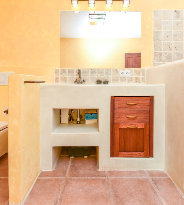Resa Estate finc for sale Ibiza santa gertrudis te koop spanje bathroom 2.jpg